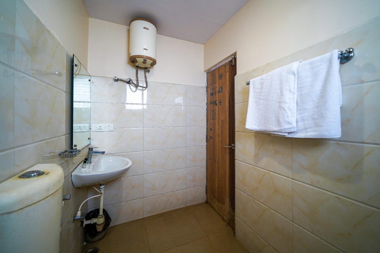 Bathroom 4, Open Hotel by Olive - Ambicas Grand, Visakhapatnam