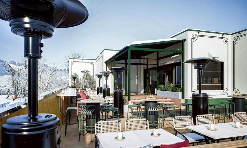 Outdoor dining, THE ALPS HOTEL HAKUBA, Otari