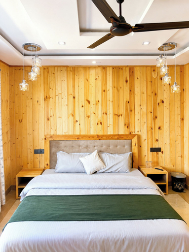 Room 5, Premium Hotel U&K Nainital, Nainital