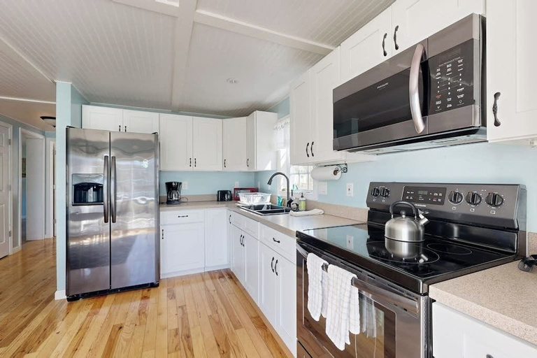 Private kitchen 4, Dog-friendly Home With Deck, Pool Table, & Firepit - Walk to Downtown Boothbay, Lincoln