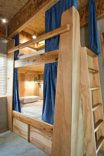 Bedroom 4, The Crash Pad: An Uncommon Hostel, Hamilton
