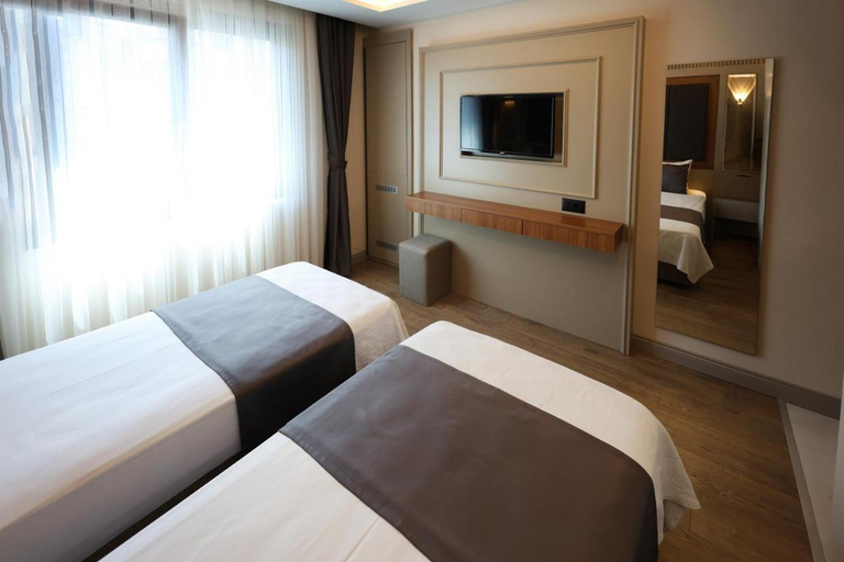 Others 3, Kalkan Hotel, Fatih