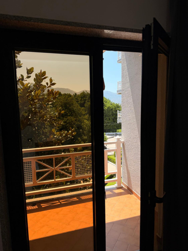 Others 4, Hotel Tragjasi, Vlorës
