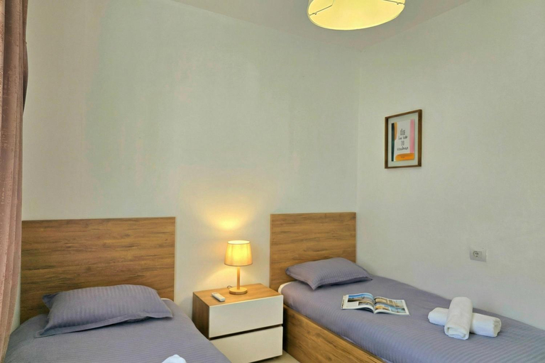 Bedroom 2, Happy Stay Qerret Apartments, Kavajës