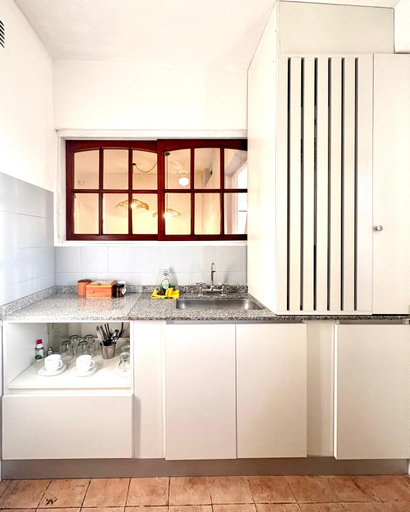 Others 2, Linas Apart & Suite, Capital