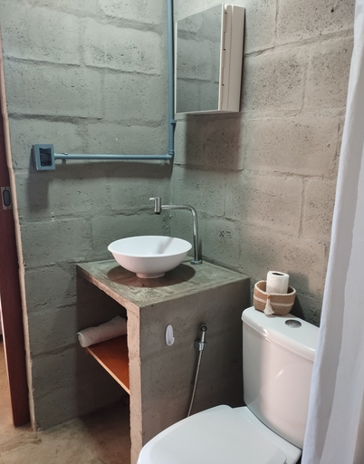 Bathroom, Chales MJR, Touros