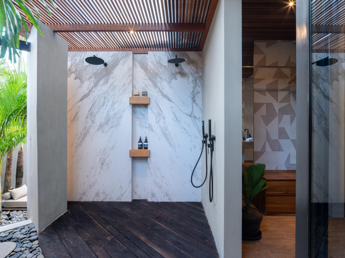 Shower, Award-Winning 3BR Villa 25m Pool Villa FEH, Badung