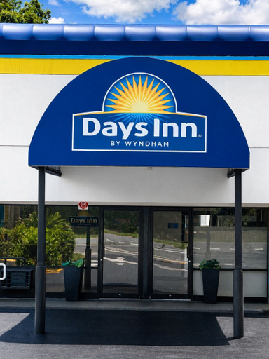 Exterior & Views 1, Days Inn by Wyndham Gainesville Hospital/University Area, Alachua