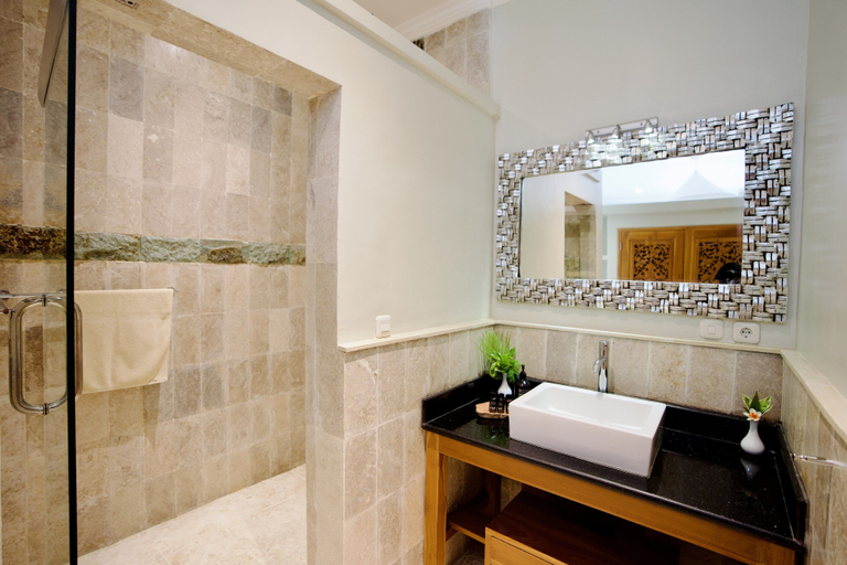 Bathroom 4, Poinciana Resort Bali, Buleleng