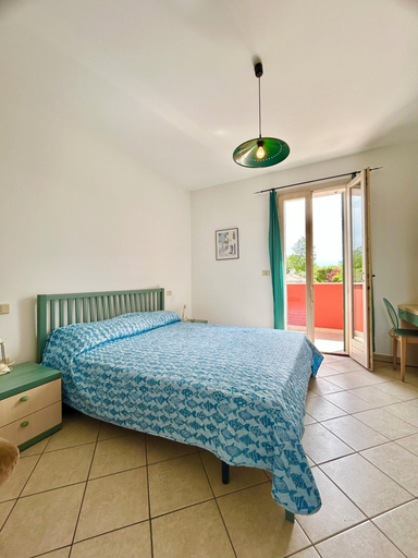 Room 5, Coastal Villa Just Steps From Capo Nord Beach, Rovigo