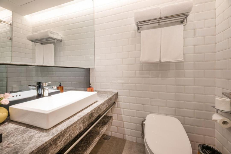 Bathroom 3, Orange Hotel Nanjing Xinjiekou Center, Nanjing