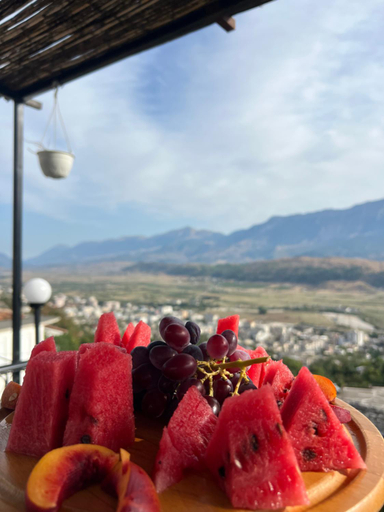 Food & Drinks 4, Himalayas, Gjirokastrës