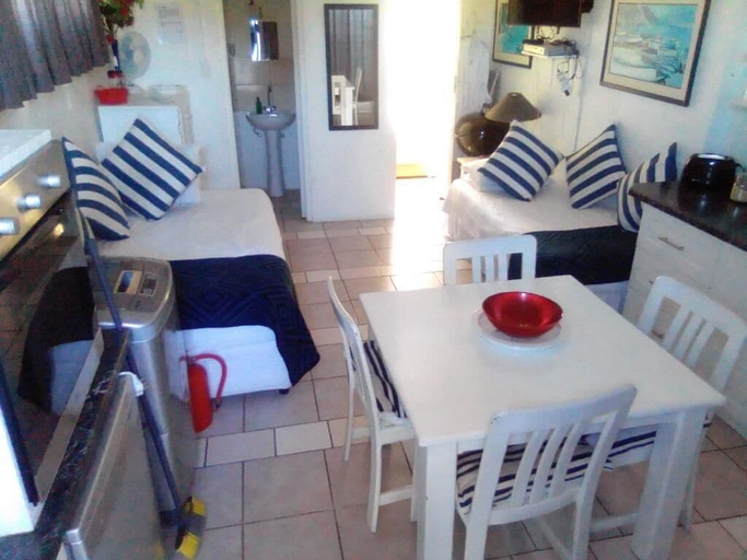 Room 4, Au Plais de Langebaan, West Coast
