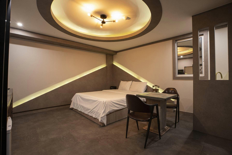 Bedroom 4, Osan DW, Osan