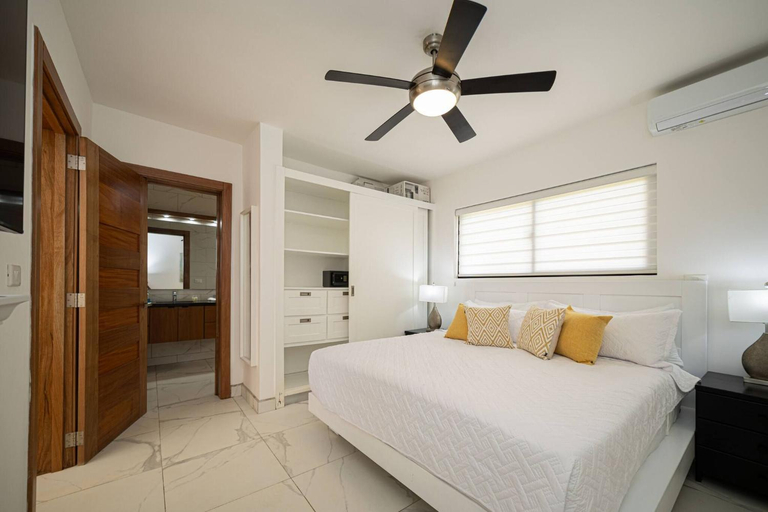5, Luxe Villa in the Caribbean Gated Pool Sun, Sosua