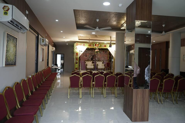 Others 3, Vinnca Hotel and Banquets, Gir Somnath