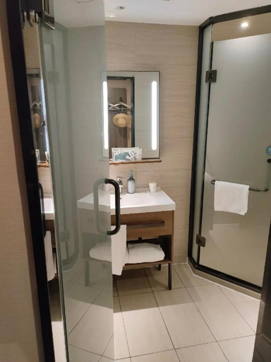 Bathroom 4, Hanting Hotel Hangzhou Central Wulin Square Metro Station, Hangzhou