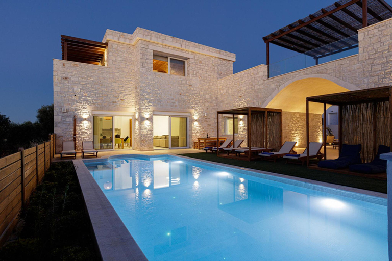 4, Mandana Villa - With Heated Pool & Jacuzzi, Crete