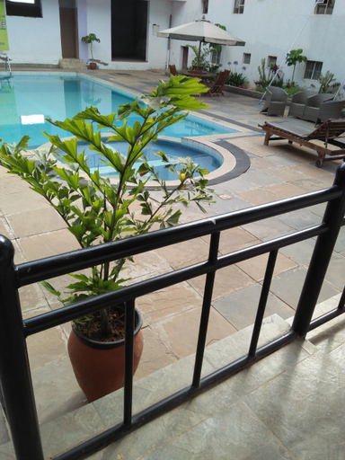 Swimming pool, NEWSTEAD HOTEL AND APARTMENTS, Naivasha