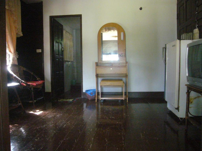 Others 5, Mae Khum Villa, Mae Chan
