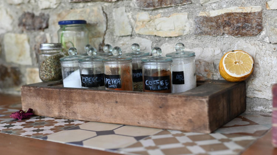 Food & Drinks 5, Filoxenia - The Place of Experience, Vlorës
