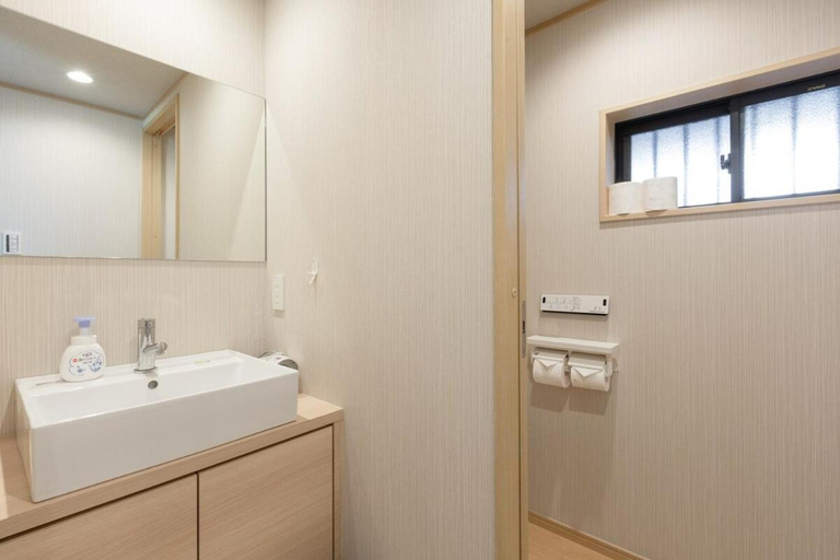 Bathroom 3, Kyoto Kitaku Guest House JoTaku villa, Kyoto