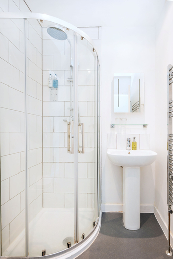 Bathroom 3, Clifton Hotel, Bristol