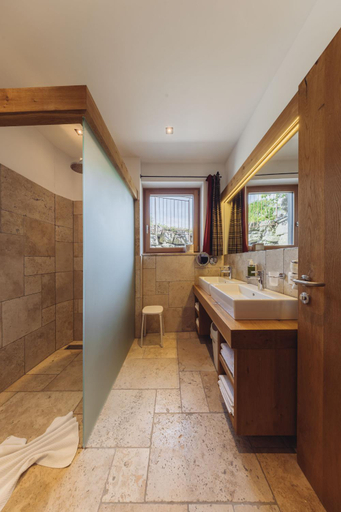 Bathroom 5, Genusshotel Vermala Montafon, Bludenz