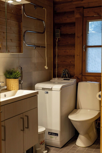 Bathroom 5, Varpunen - Peaceful 2BR Cabin in Ruka, Northern Ostrobothnia