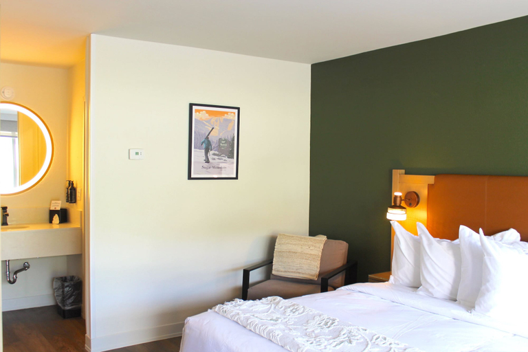 Bedroom 3, The Lodge at Banner Elk, Avery