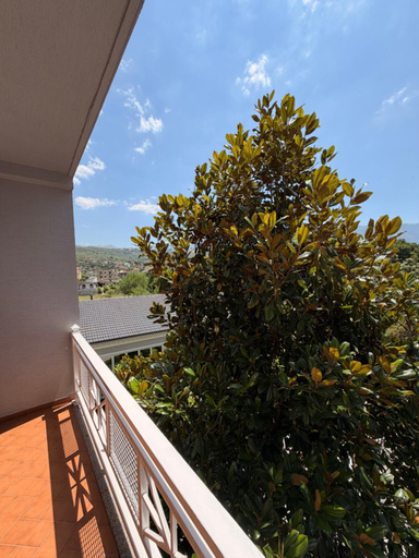 Others 5, Hotel Tragjasi, Vlorës