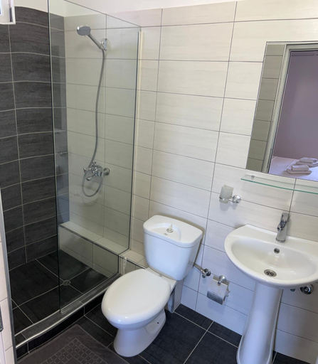 Bathroom 3, Hotel Villa Ruci, Sarandës