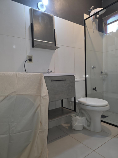 Bathroom, Hummingbird Hostel, Ciudad del Este