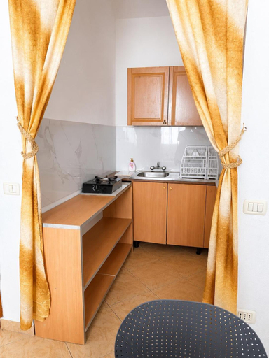 Others 4, Prime rooms, Durrësit