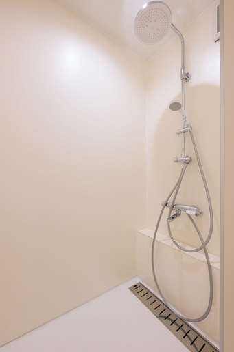 Bathroom 4, Nanja Monja, Yokoshibahikari
