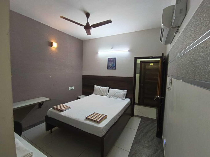 Others 5, Sri Renga Inn, Tiruchirappalli