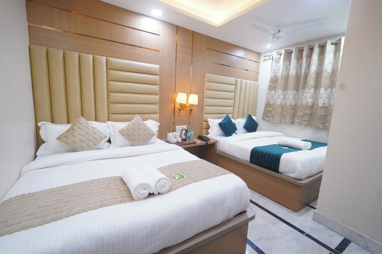 Room 2, Hotel Mahesh deluxe, Delhi