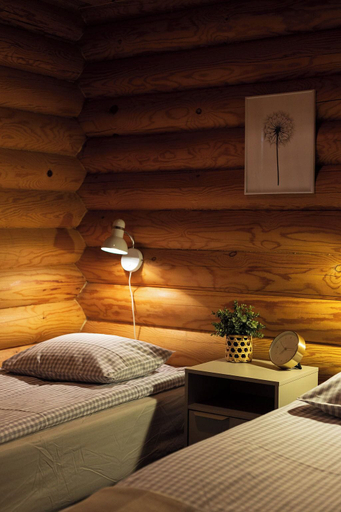 Room 4, Varpunen - Peaceful 2BR Cabin in Ruka, Northern Ostrobothnia