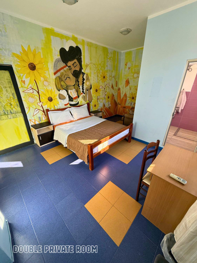 Others 3, The Galley Party Hostel, Shkodrës