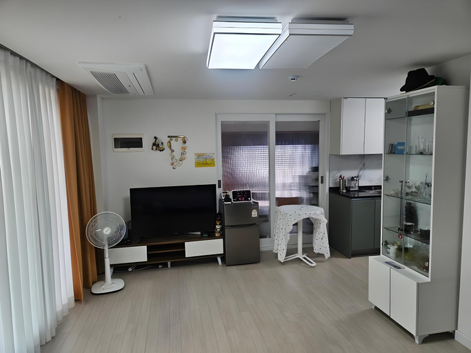 Others 5, Namyangju Pension, Hwaseong