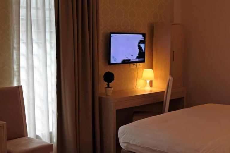 Bedroom 3, City Hotel Tirana, Tiranës
