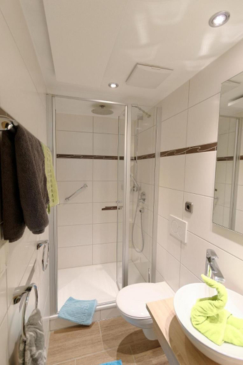 Bathroom 5, Gastehaus Ainser, Bodenseekreis