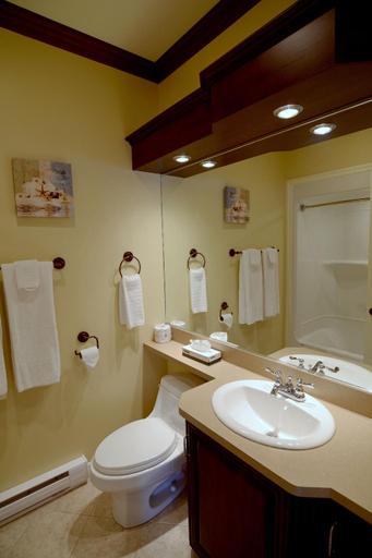 Bathroom 2, Motel du littoral, Rimouski-Neigette