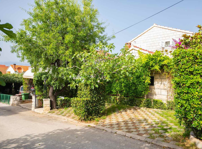 Exterior & Views, Apartments Roda -, Supetar