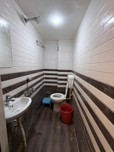Bathroom 5, Hotel Shree Gajanand Palace, Ujjain