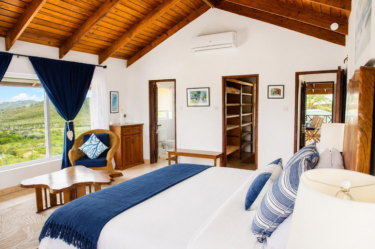 Bedroom 3, Hilltop 1-bed Villa with great views out to sea - Villa Cadasse villa