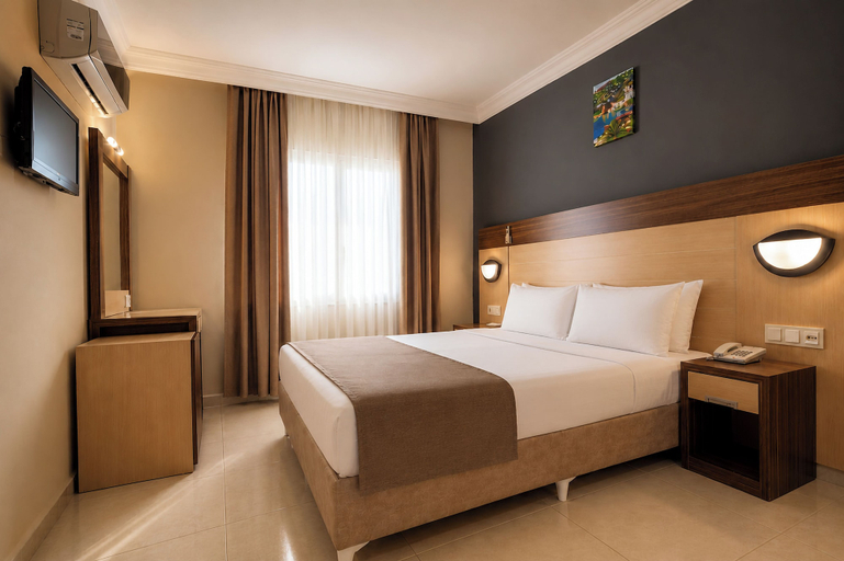 Bedroom 4, Hawaii Suite Beach Hotel, Alanya