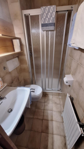 Bathroom 3, Haus Alpenfriede, Spittal an der Drau