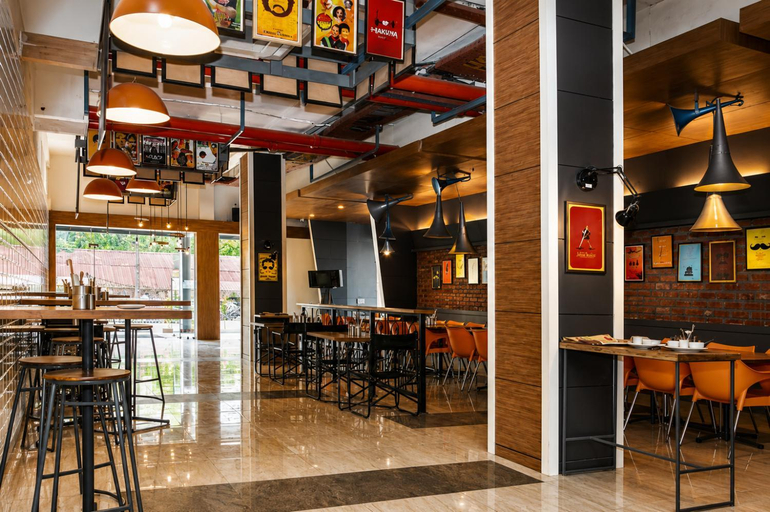 Food & Drinks 2, Max Hotels Jabalpur, Jabalpur