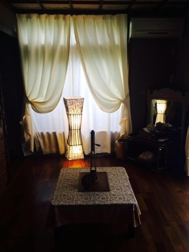 Public Area 2, Milk-ya Women-Only Guest House, Yomitan